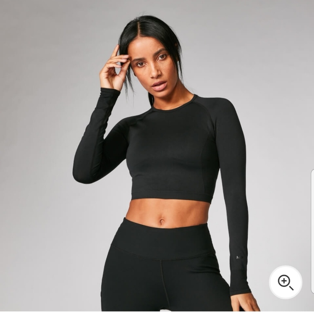 My protein shape long sleeve crop top